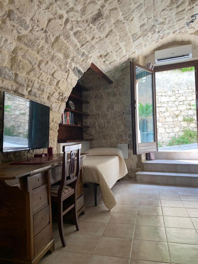 Hotel Aristogatti à Raguse Extérieur photo