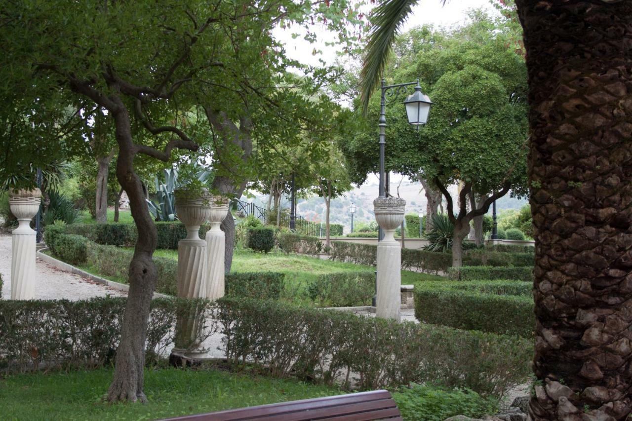 Hotel Aristogatti à Raguse Extérieur photo
